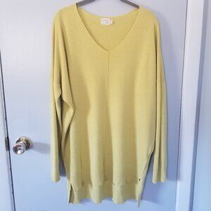 Dreamers by Debut oversized mustard sweater M/L